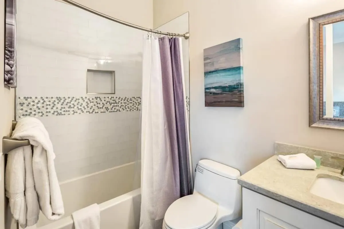 Evershore House -pool, Parking, Dock! Holiday home *