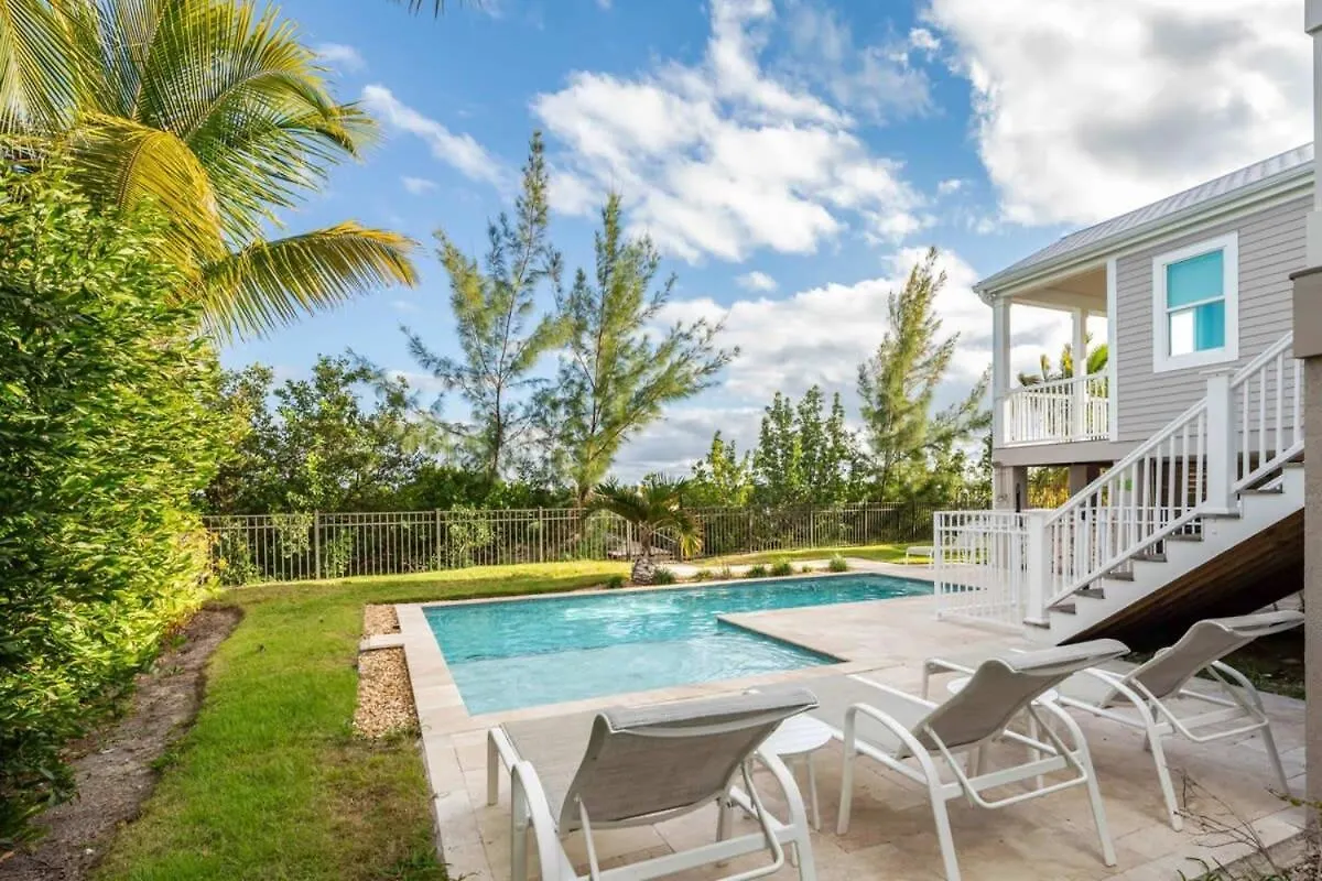 Holiday home Aquaria House -pool & Boat Dock *