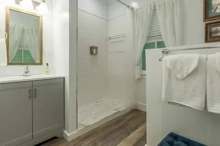 Pilar Villa