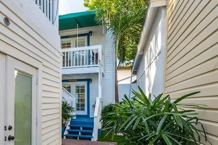 Casa de Férias Birds Of A Feather At Custom House Key West