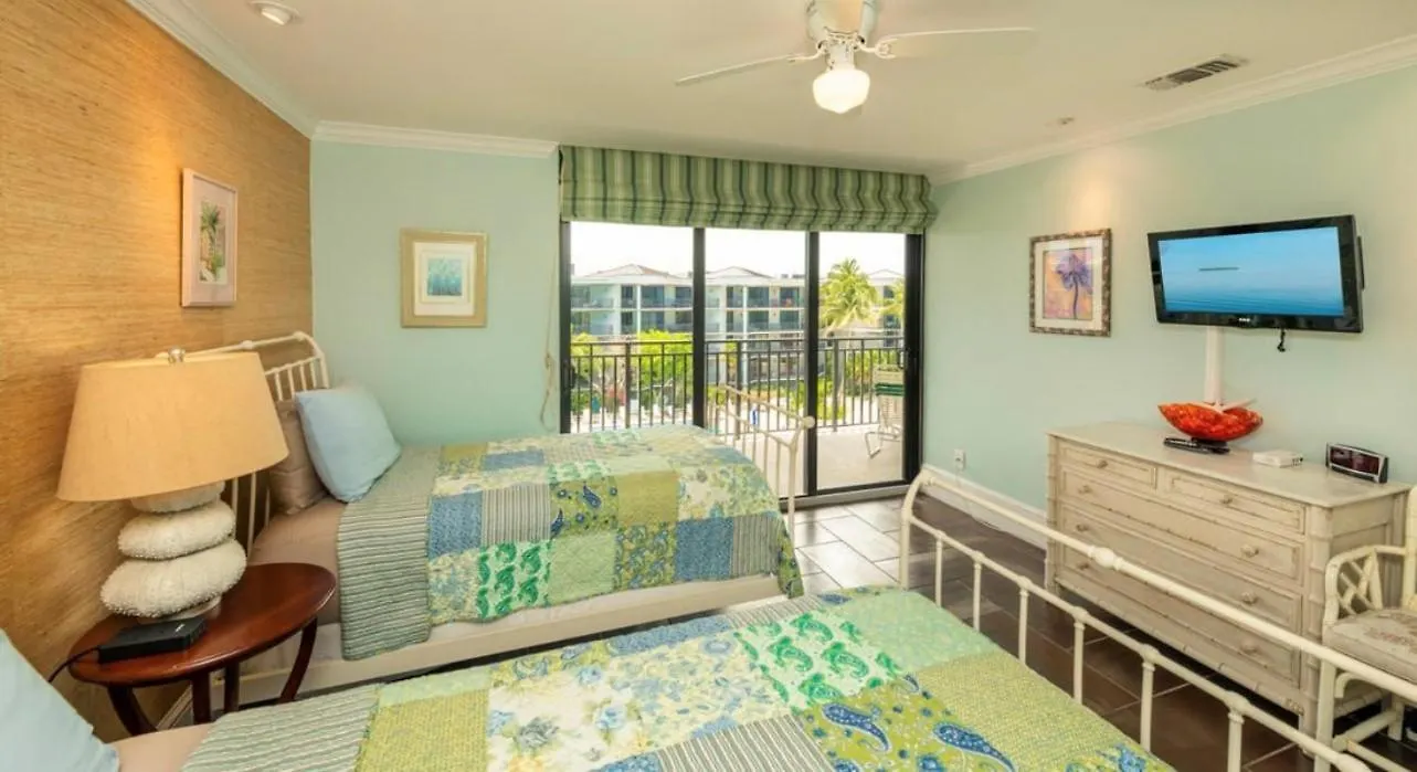 Tom's Oceanfront Penthouse *