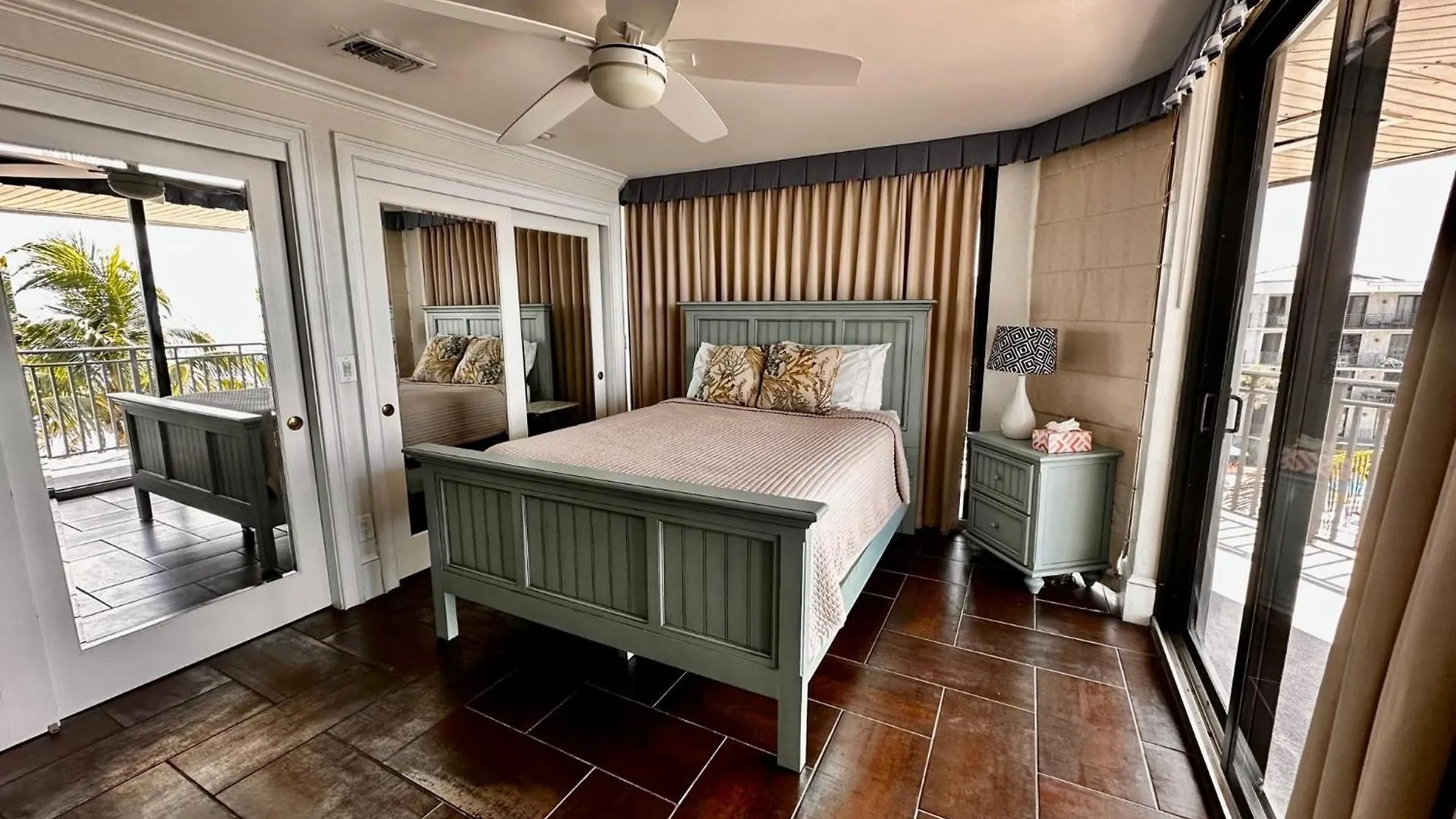 Holiday home Tom's Oceanfront Penthouse Key West