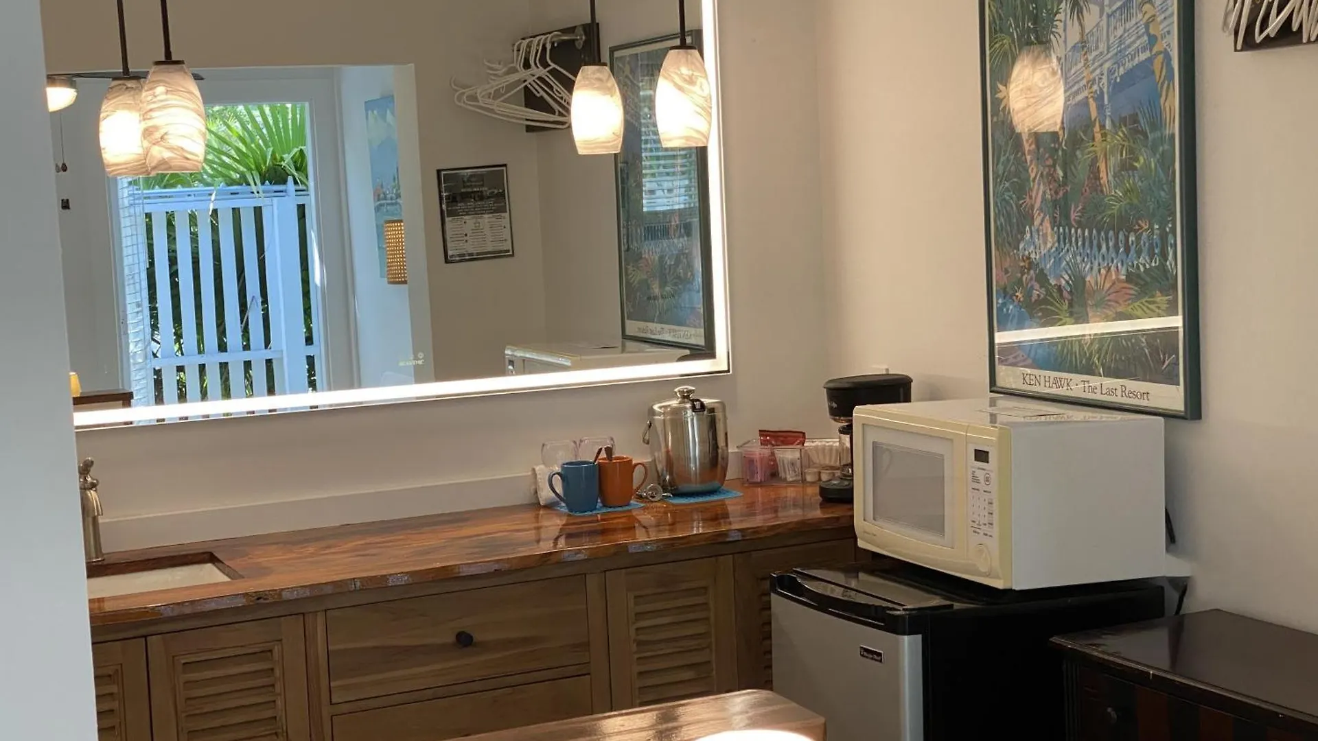 Alexander Palms Court - No Hidden Fees! Key West