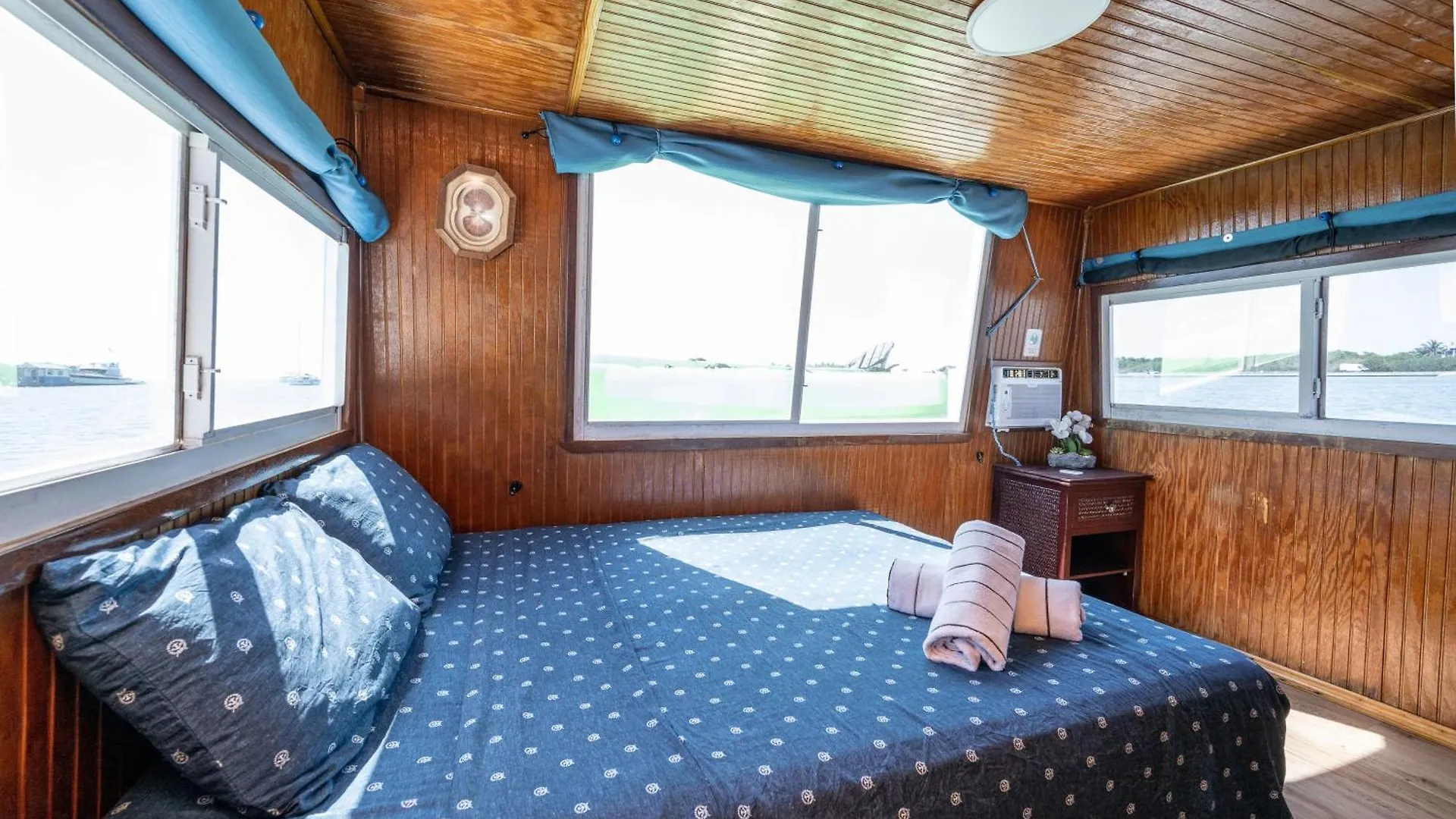 Beautiful Houseboat In Key West