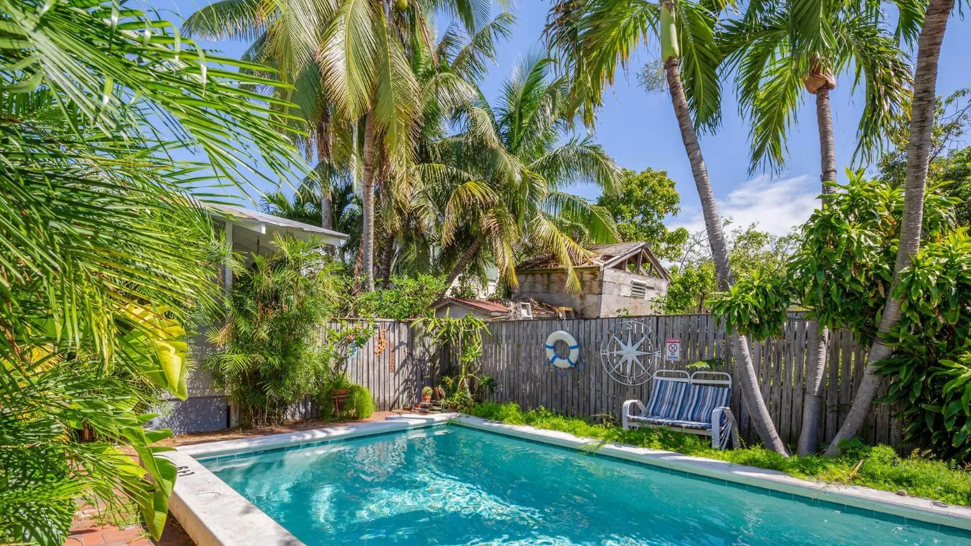 Conch -pool & Quiet Area *