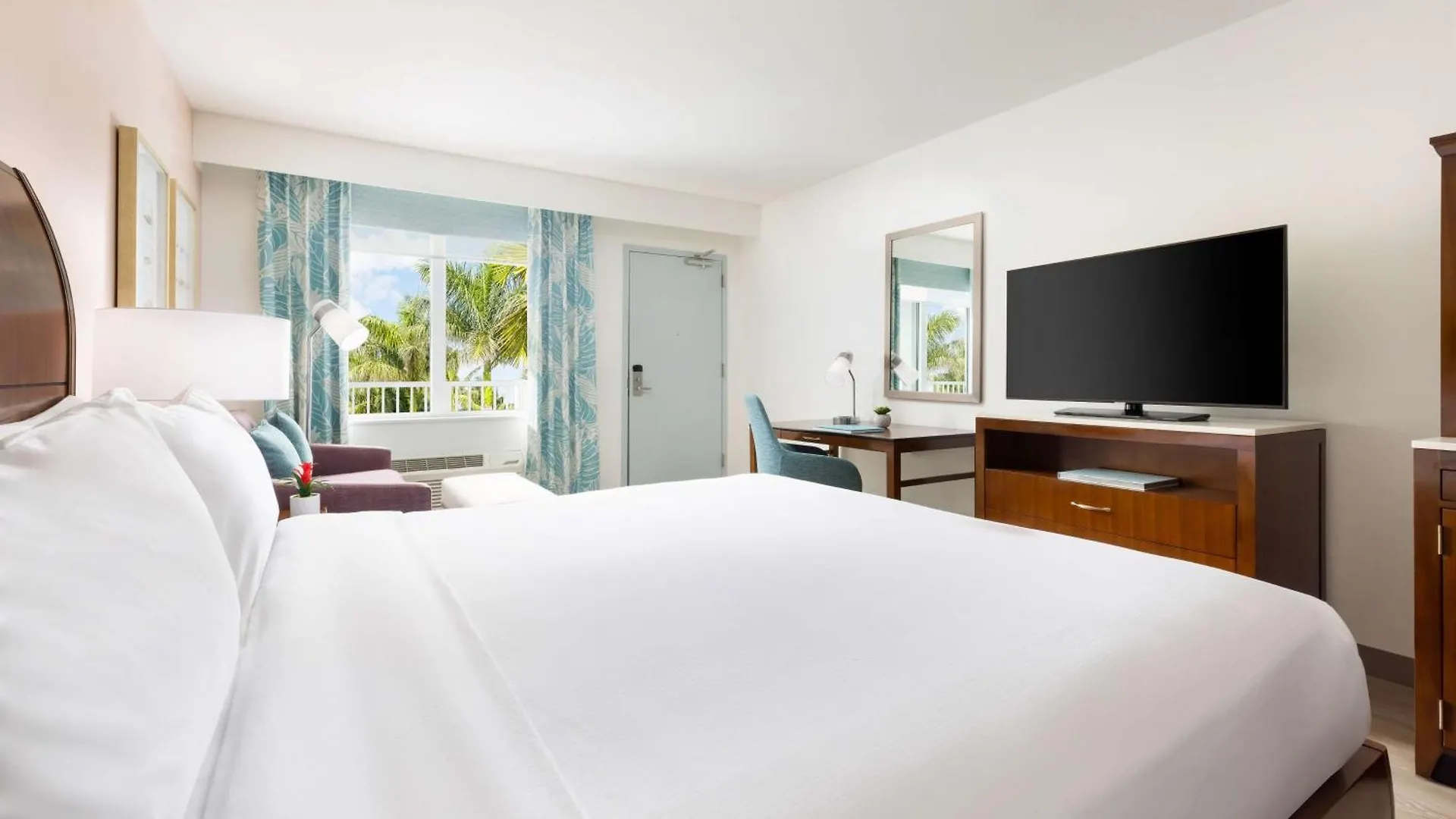 Hilton Garden / The Keys Collection Hotel