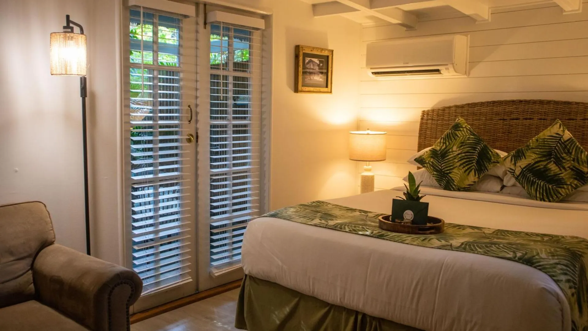 B&B Andrews & Garden