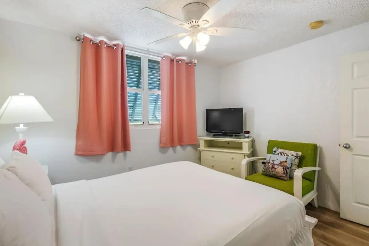 The Samana Cay -private Balcony Holiday home Key West