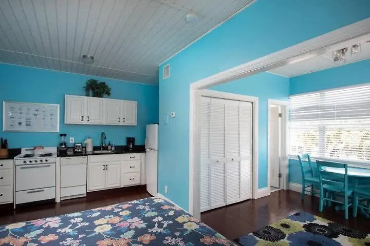 Apartment Four On Duval Street W Parking And Pool *