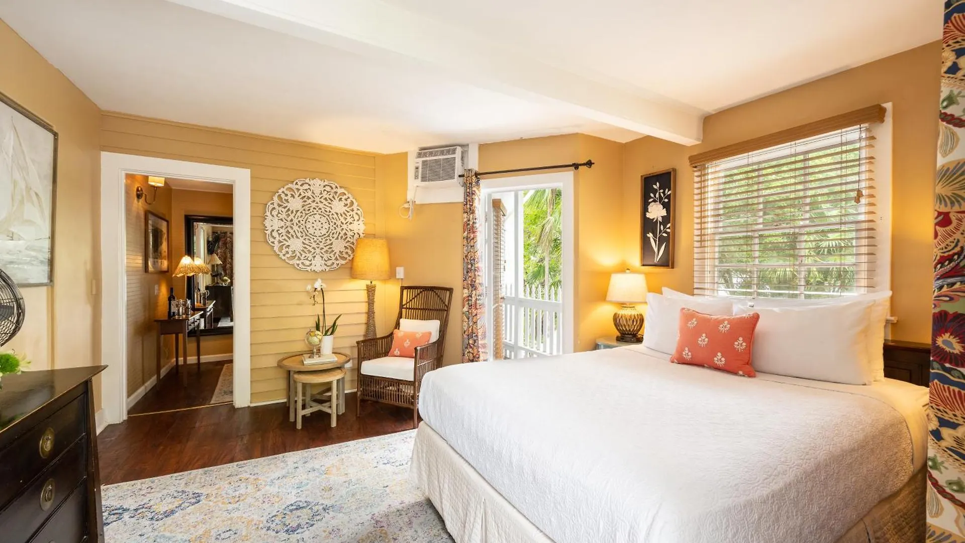 Old Town Manor Bed and Breakfast