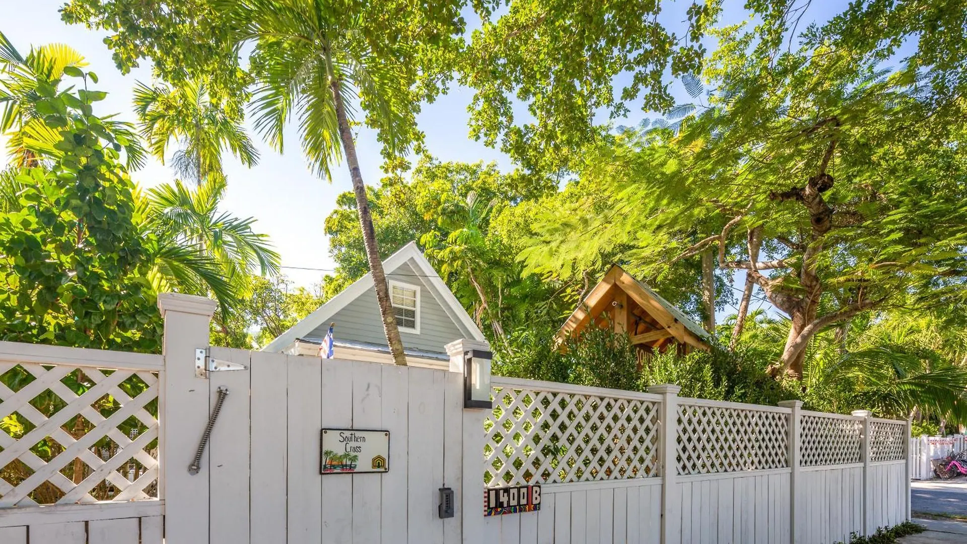 Tropical Village * Key West