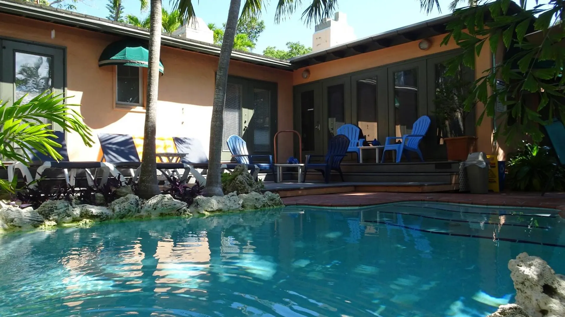 Bed & Breakfast Dreams By The Key West