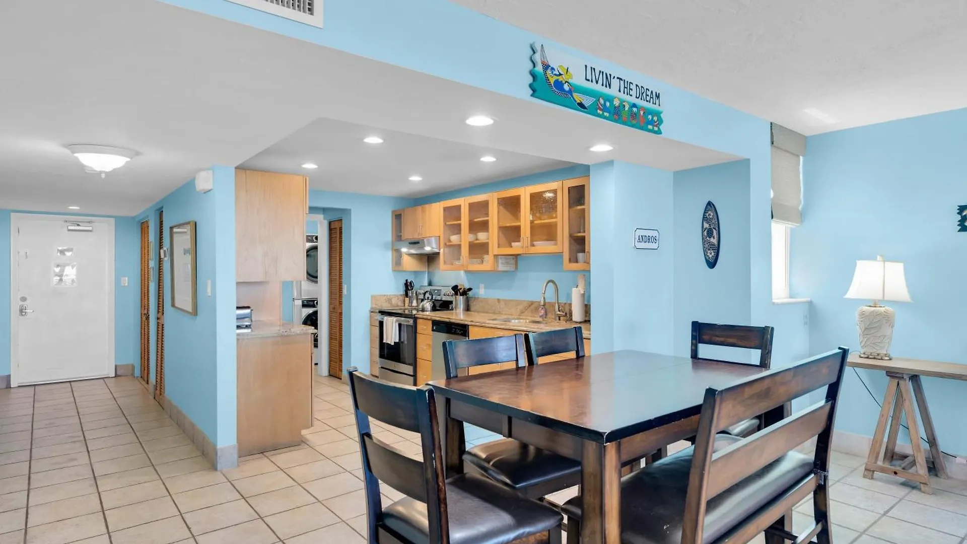 Andros - Spacious 2x2 Waterfront Key West