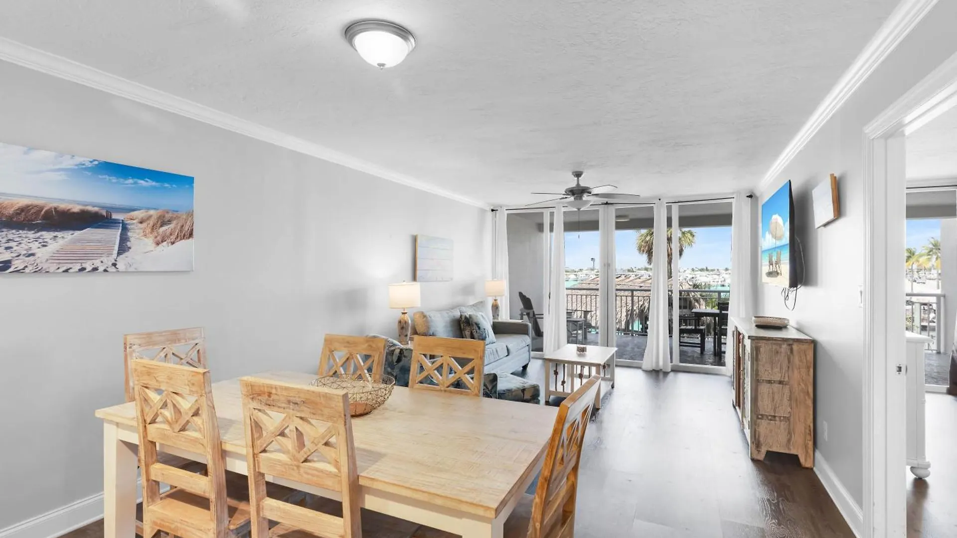 Aruba - Downtown Waterfront 2x2 Dock & Pool Pet-friendly *