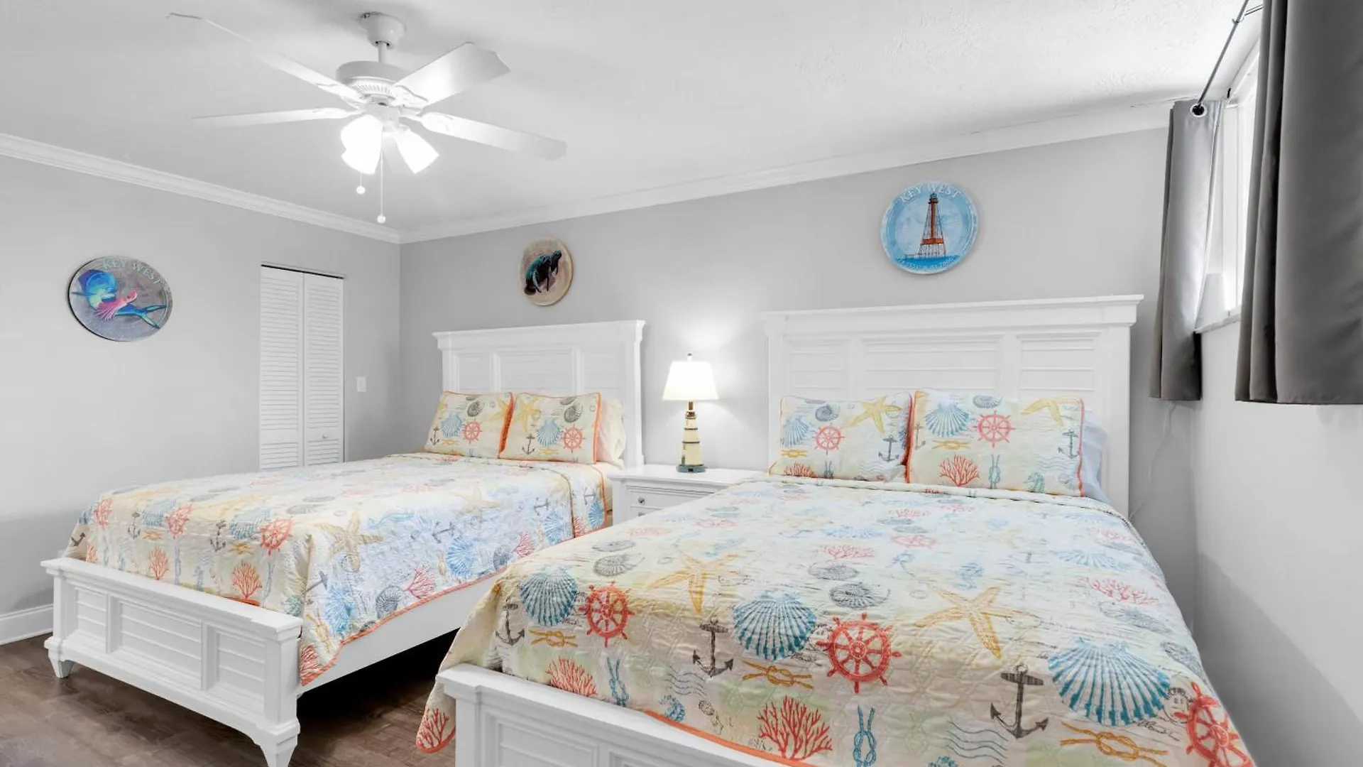 Aruba - Downtown Waterfront 2x2 Dock & Pool Pet-friendly Holiday home