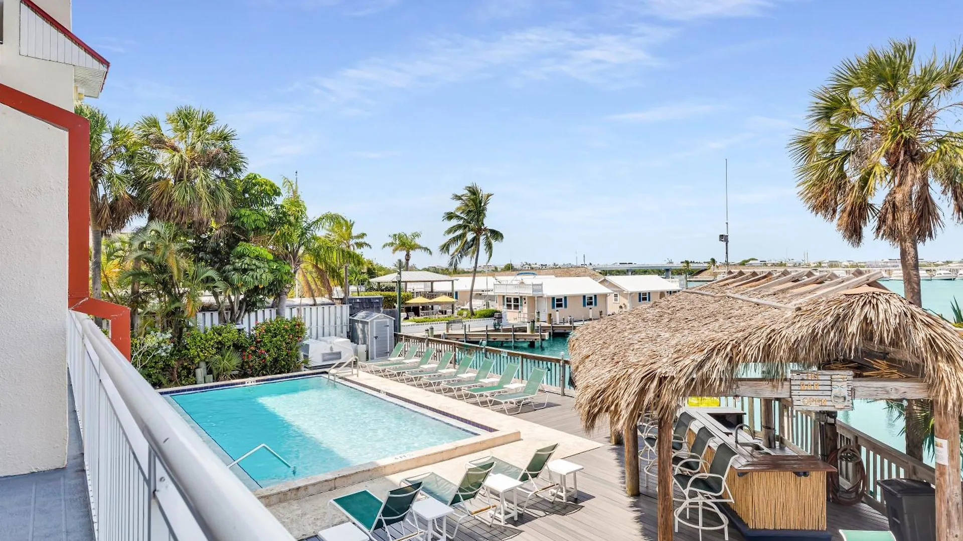 Aruba - Downtown Waterfront 2x2 Dock & Pool Pet-friendly *