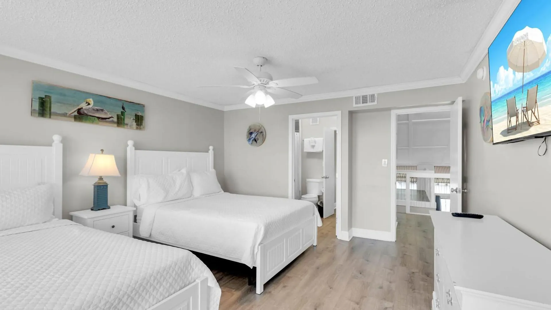 Holiday home St John - Downtown Waterfront Penthouse Pool Parking Dock *