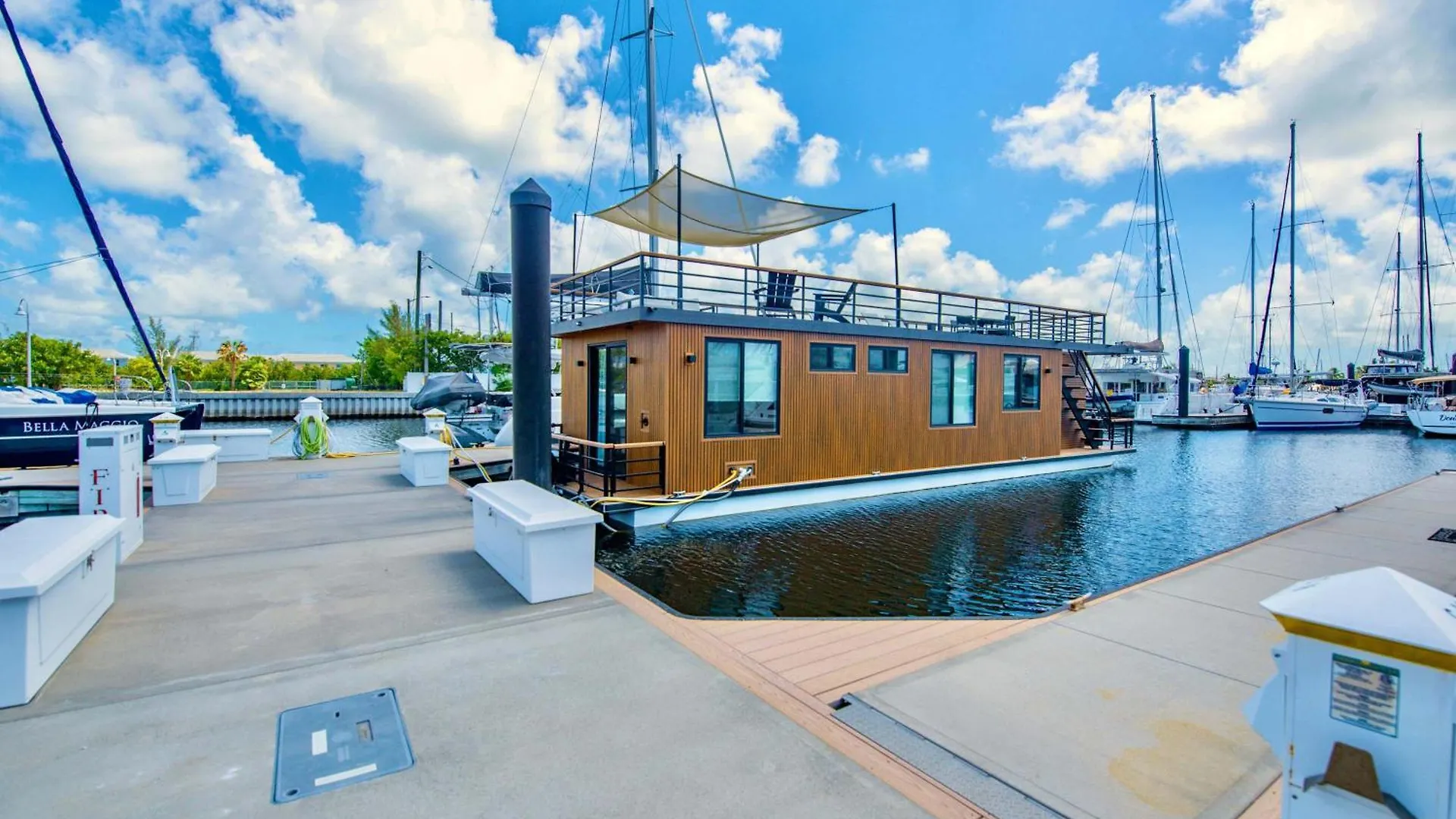 Awai's Floating - Houseboat In Luxury Village *
