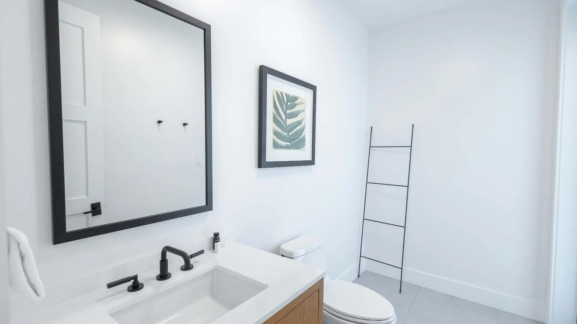 Brand New Build Larkshine House - Pool
