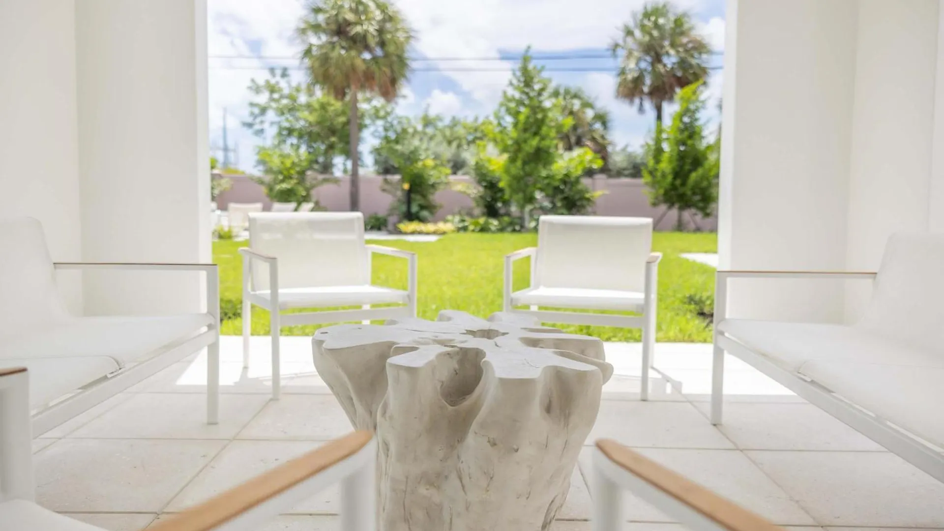 Brand New Build Larkshine House - Pool Key West
