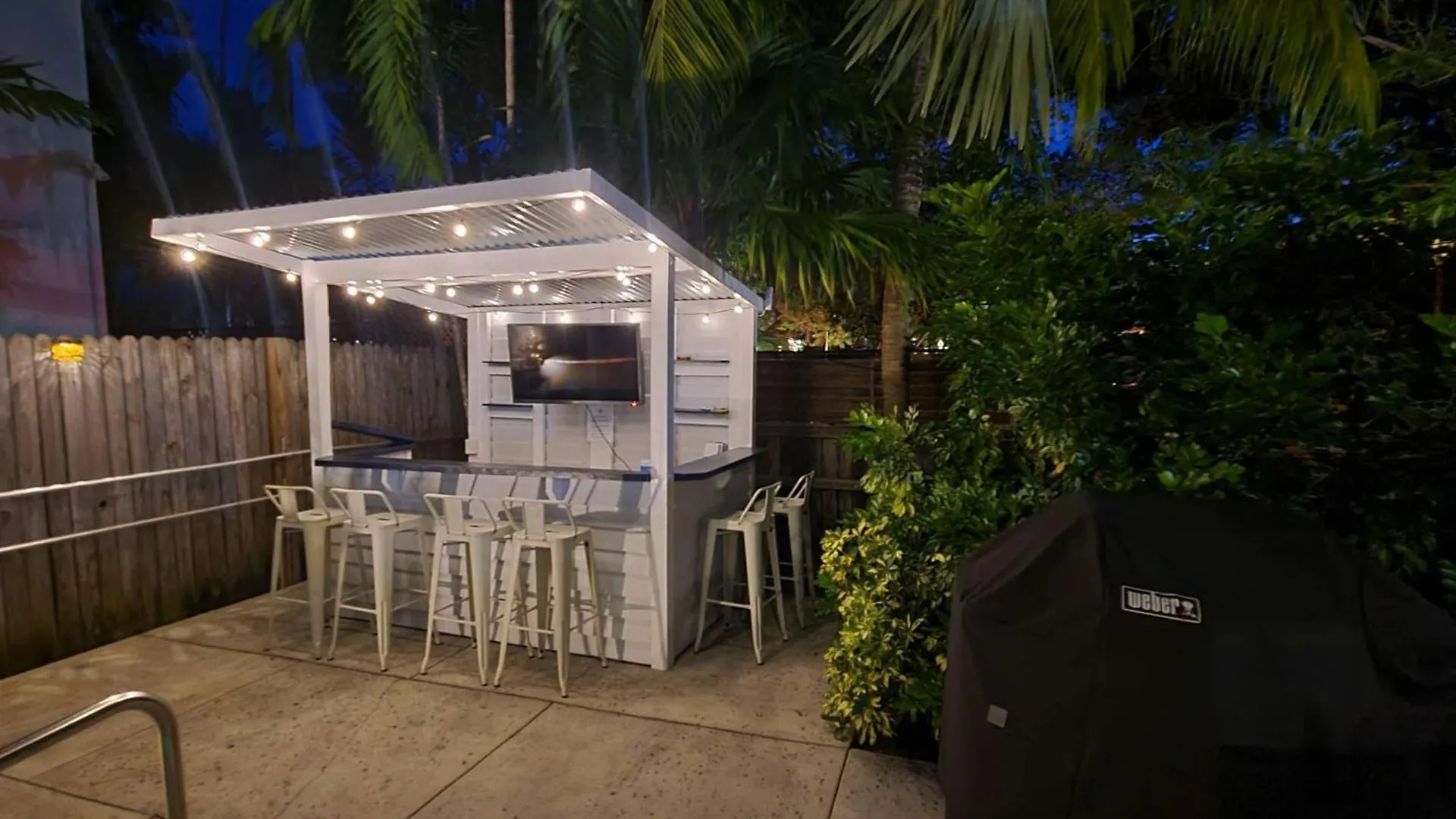 Two Duval Street W Pool Apartment