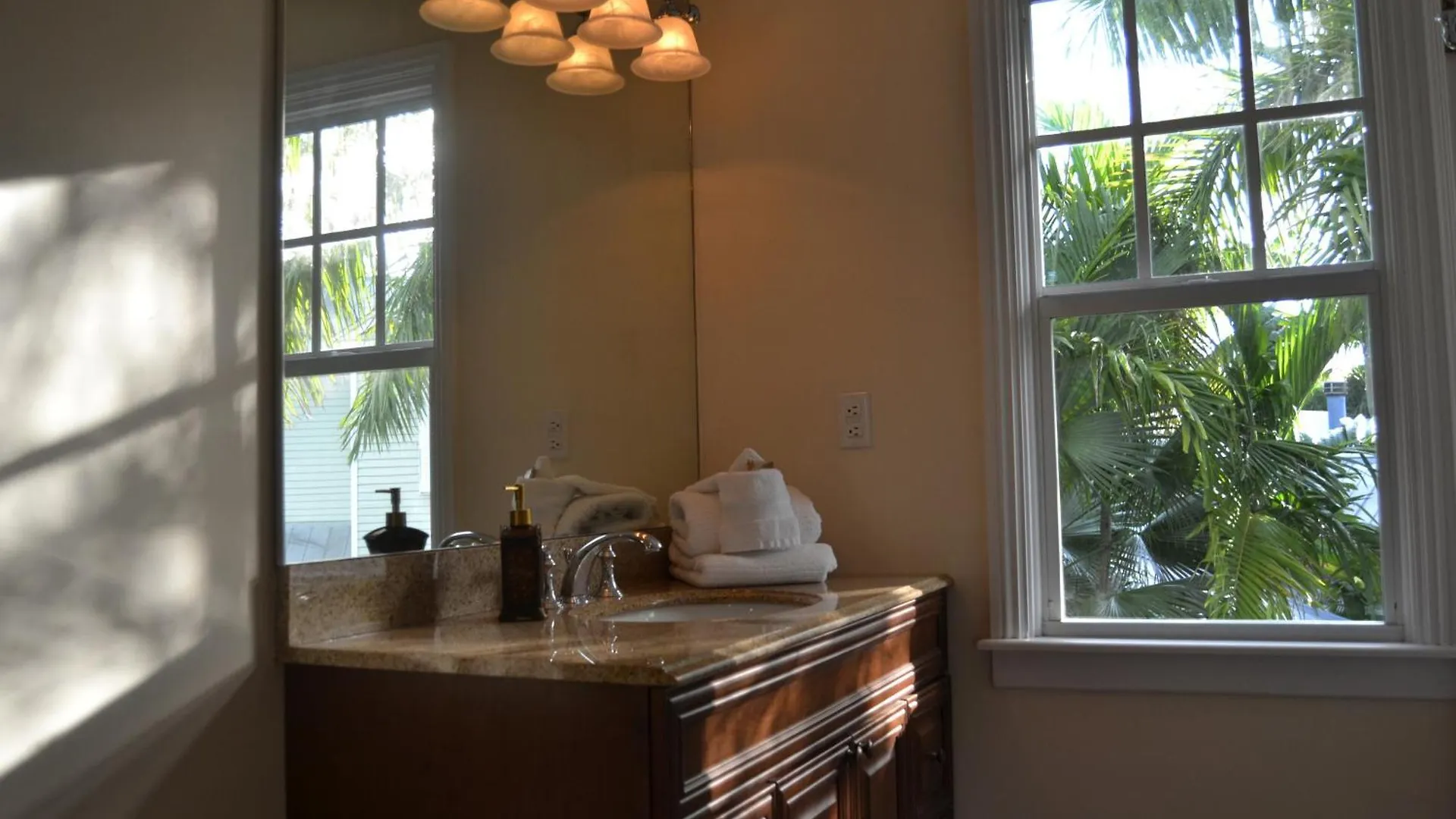 Great Location Holiday home Key West