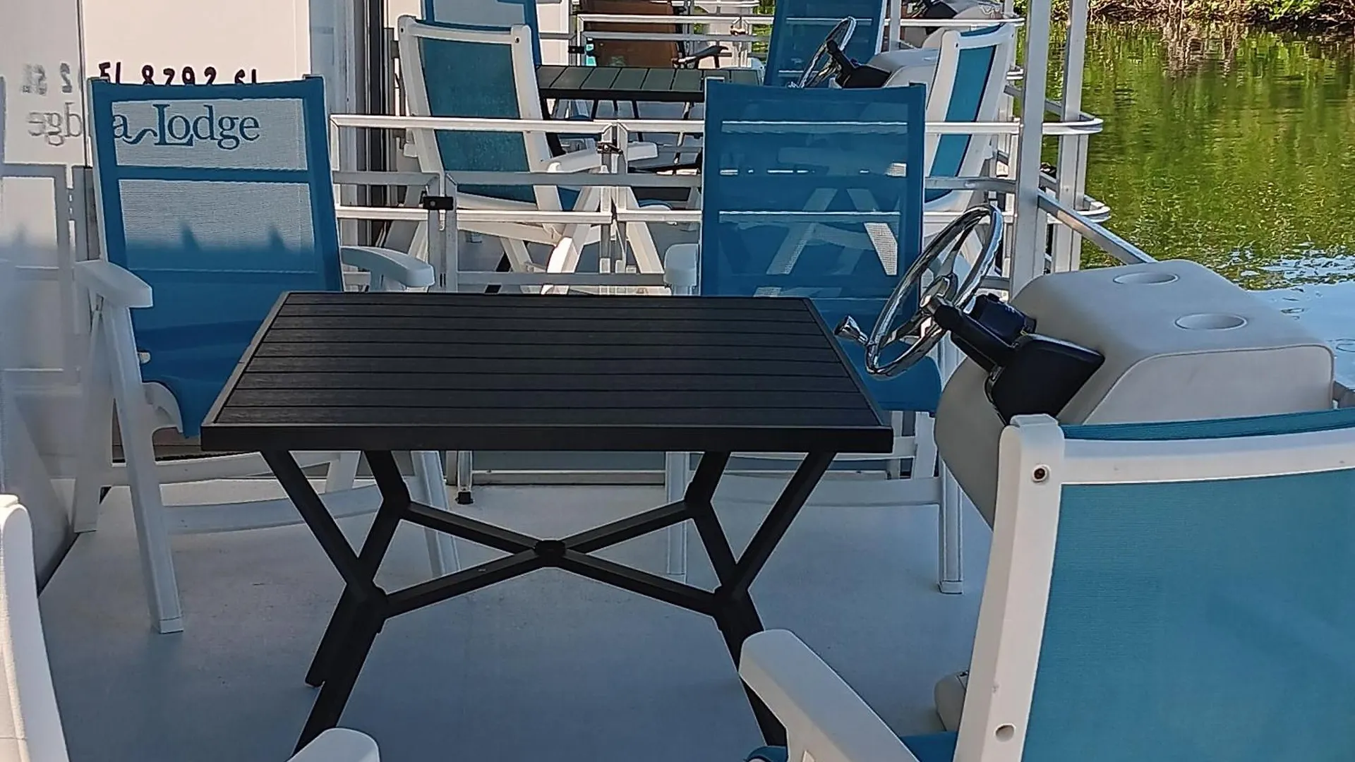 מלון Aqua At Hurricane Hole Marina 3*
