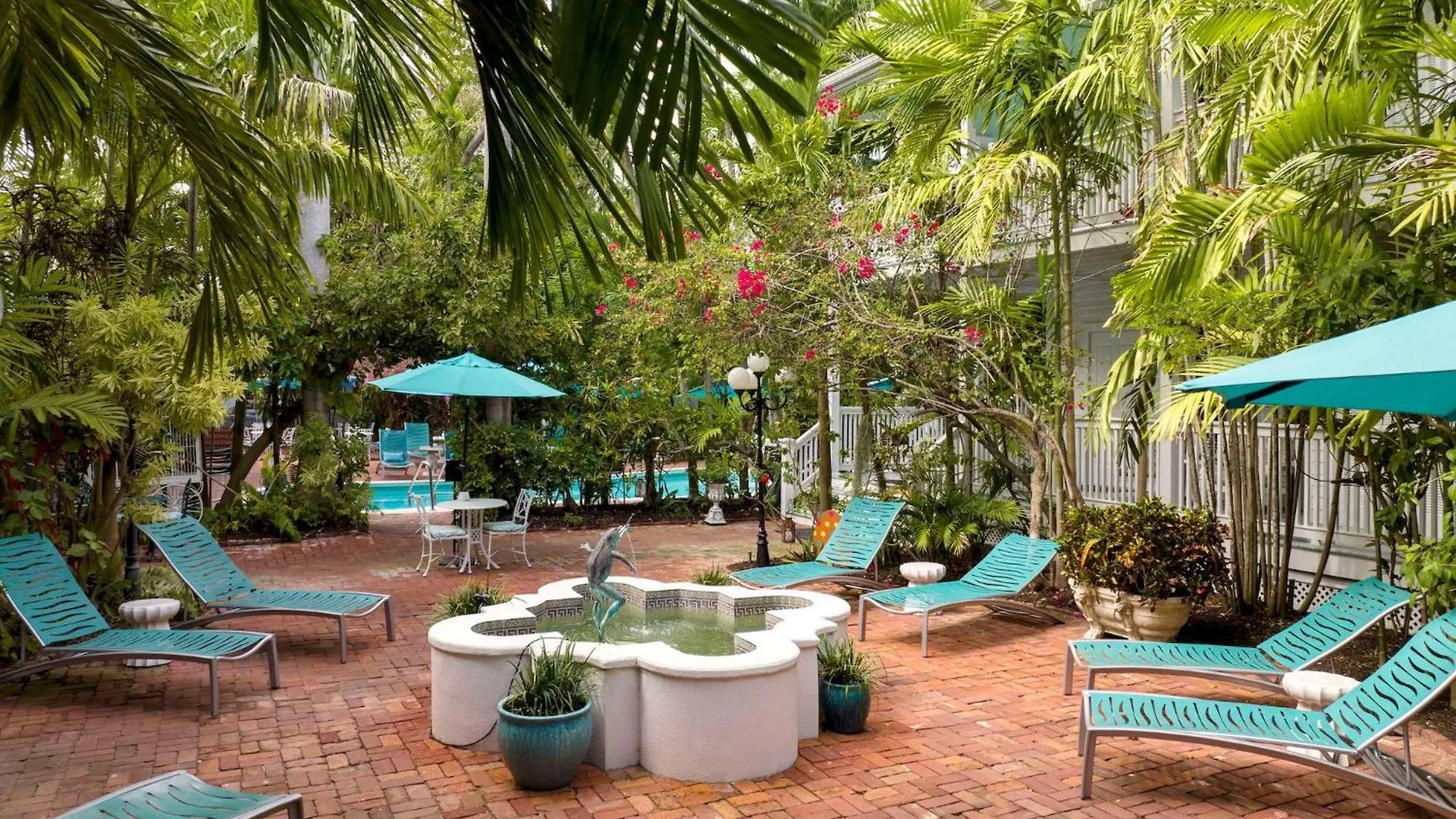 The Gardens 4*