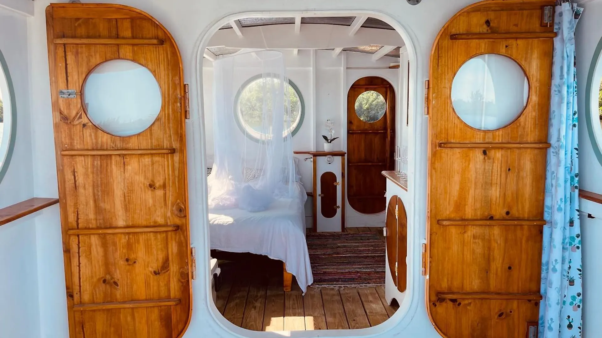A Slice Of Paradise In The Florida Keys Botel