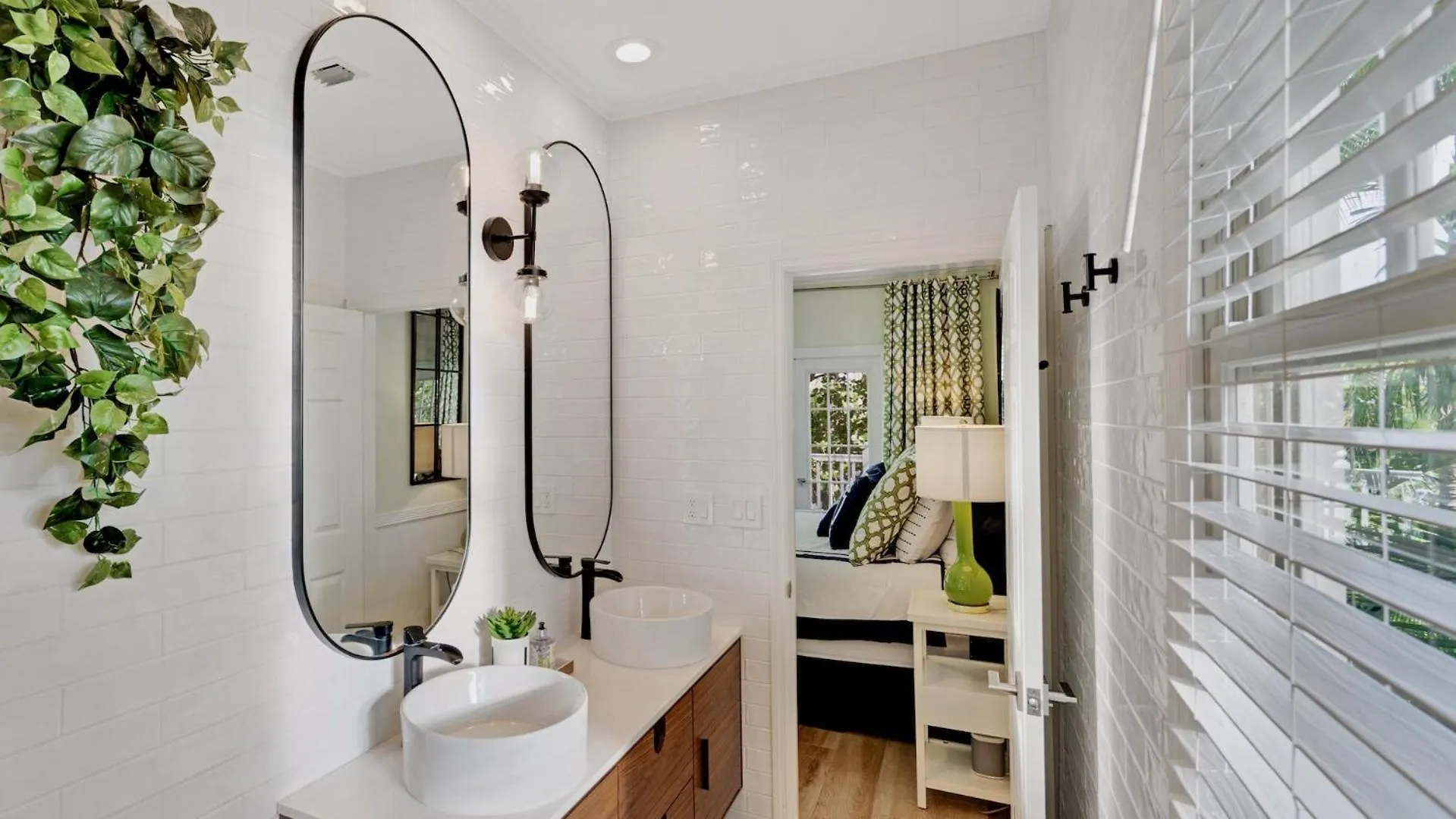 Trumans Trove By Last Key Realty Key West