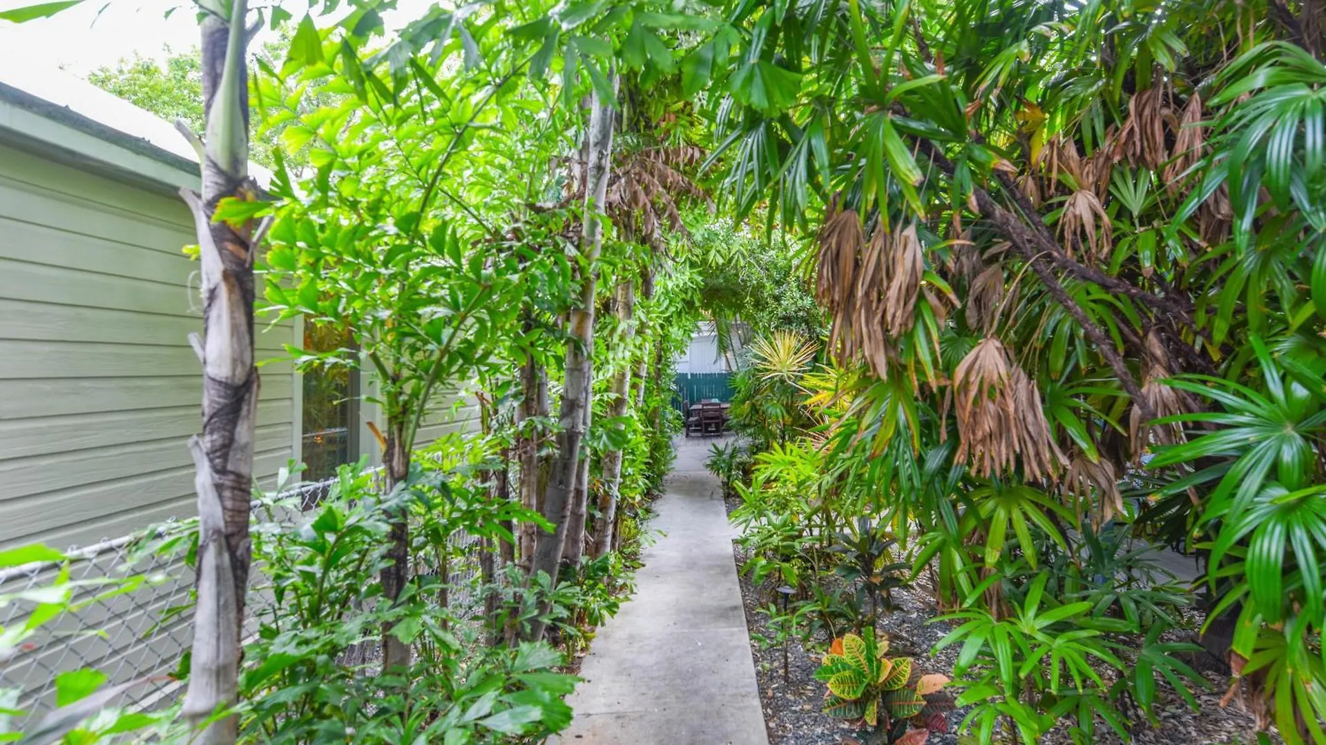 Atocha - Harbor Walk Hideaways Key West