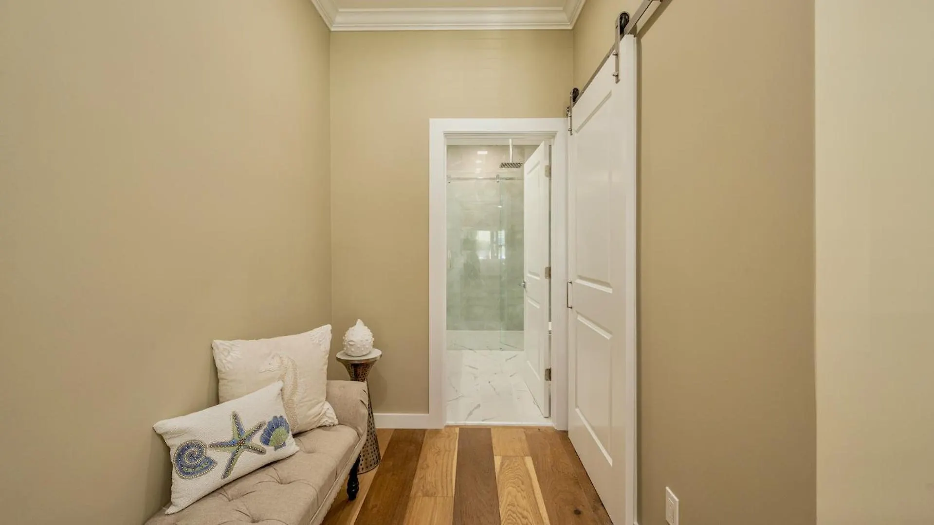 Modern In The Meadows By Last Key Realty Holiday home *