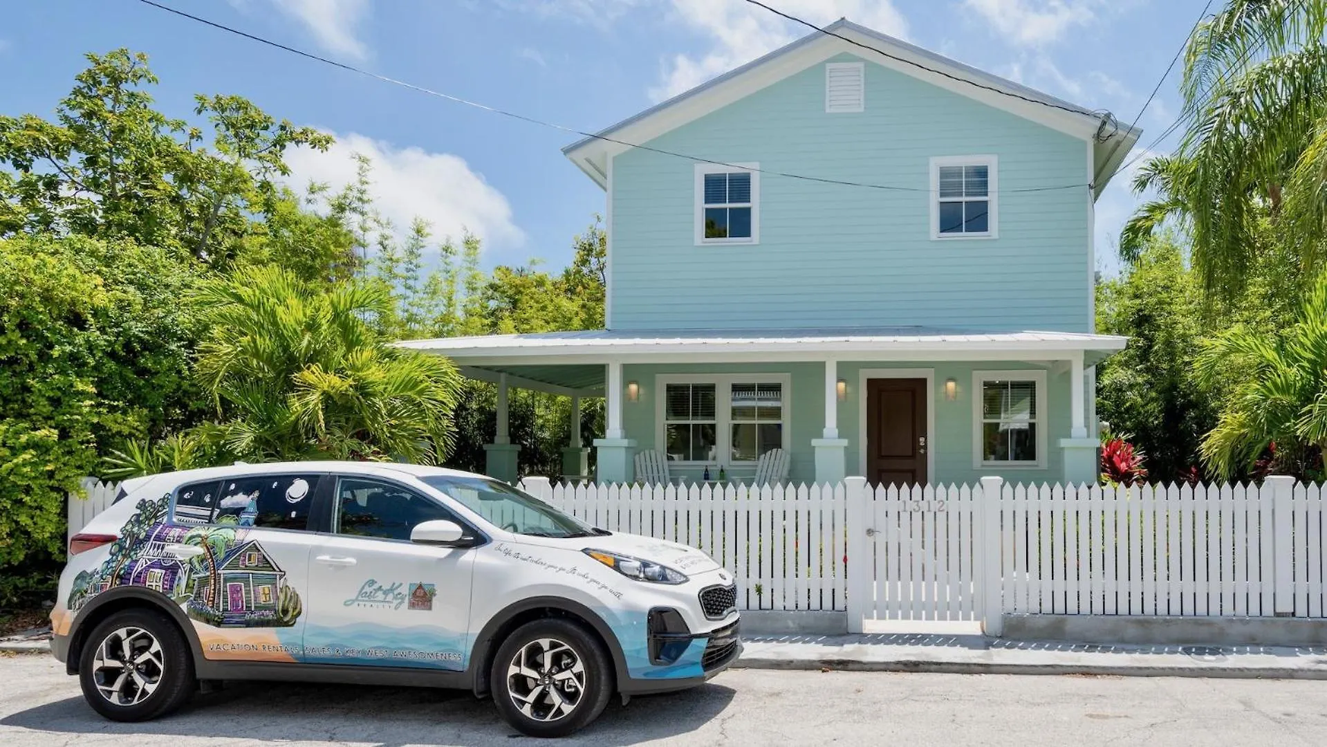 Holiday home Modern In The Meadows By Last Key Realty