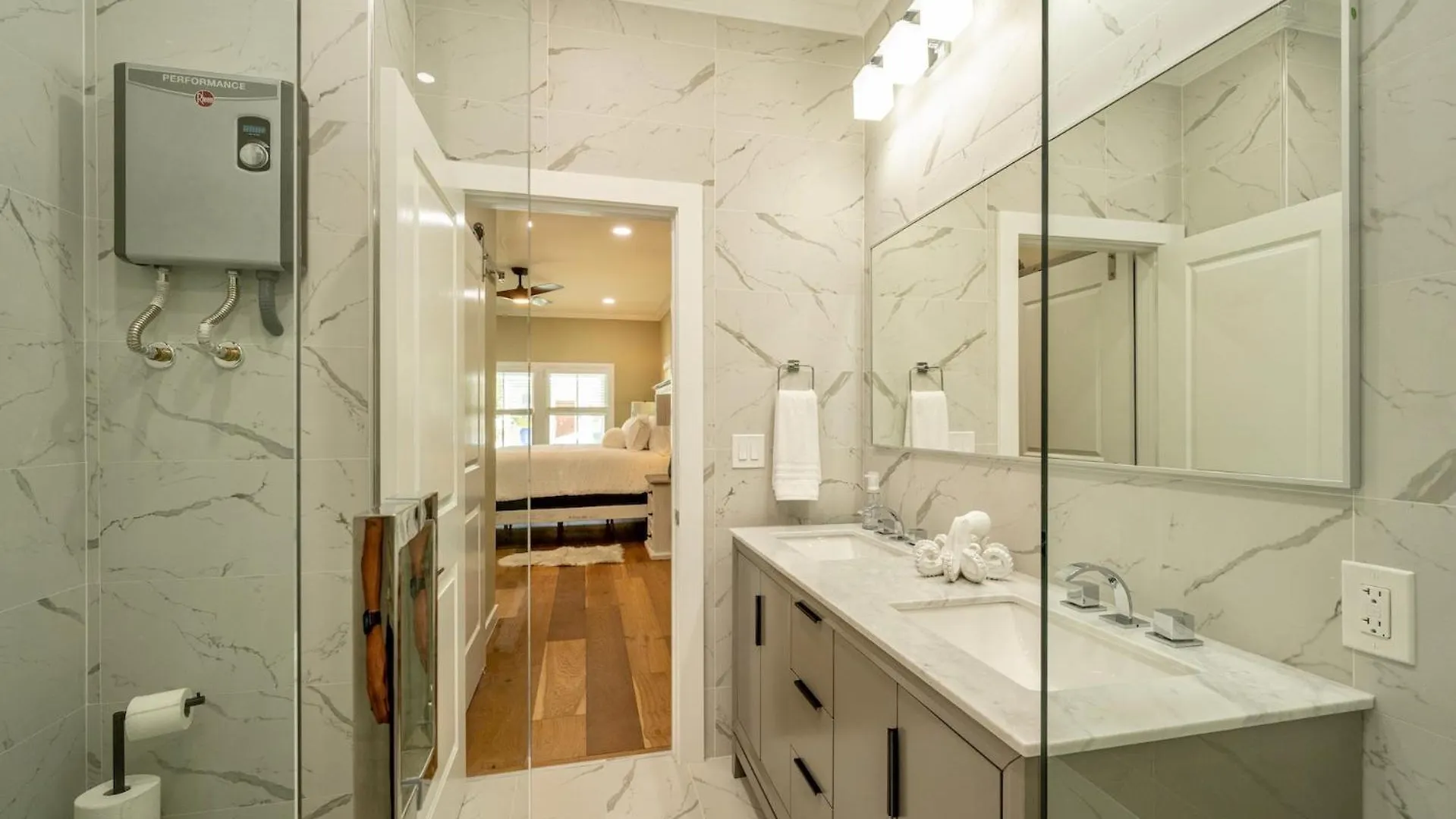 Modern In The Meadows By Last Key Realty Holiday home *
