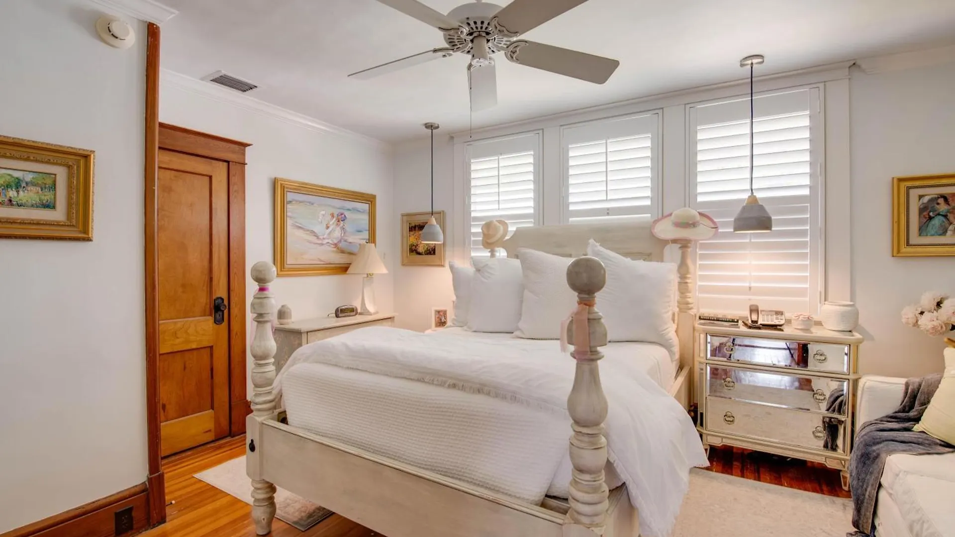 Meadows Manor - Weekly Key West