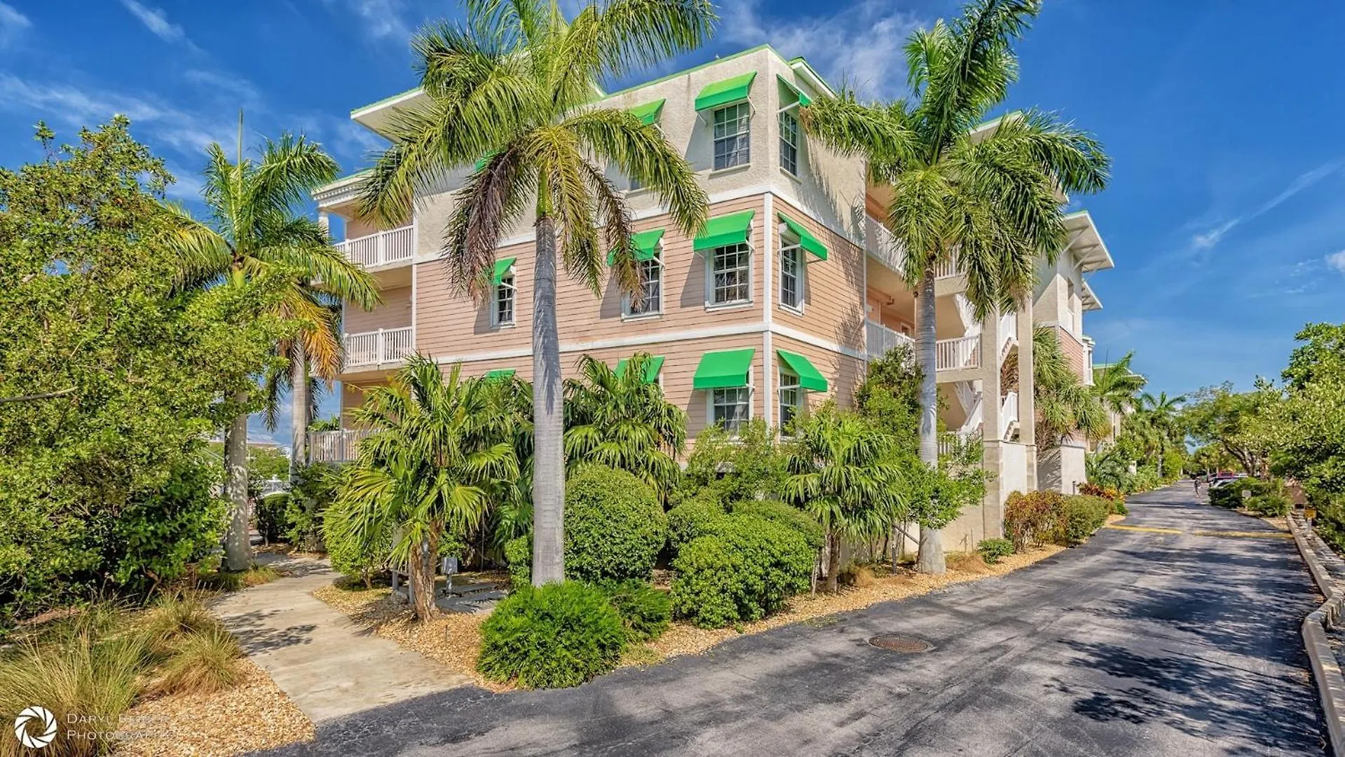 Sunset Point By Last Key Realty Apartment *