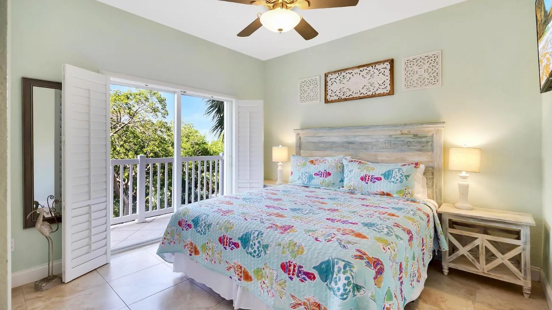 Sunset Point By Last Key Realty Apartment