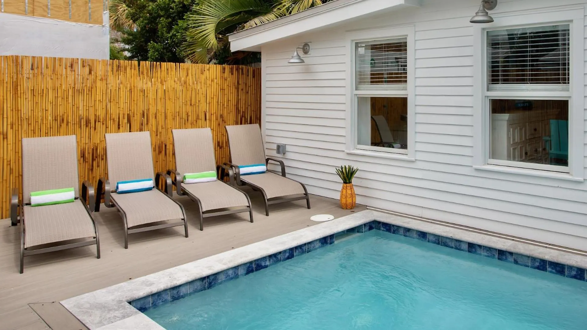 Queen Of Louisa By Last Key Realty Key West