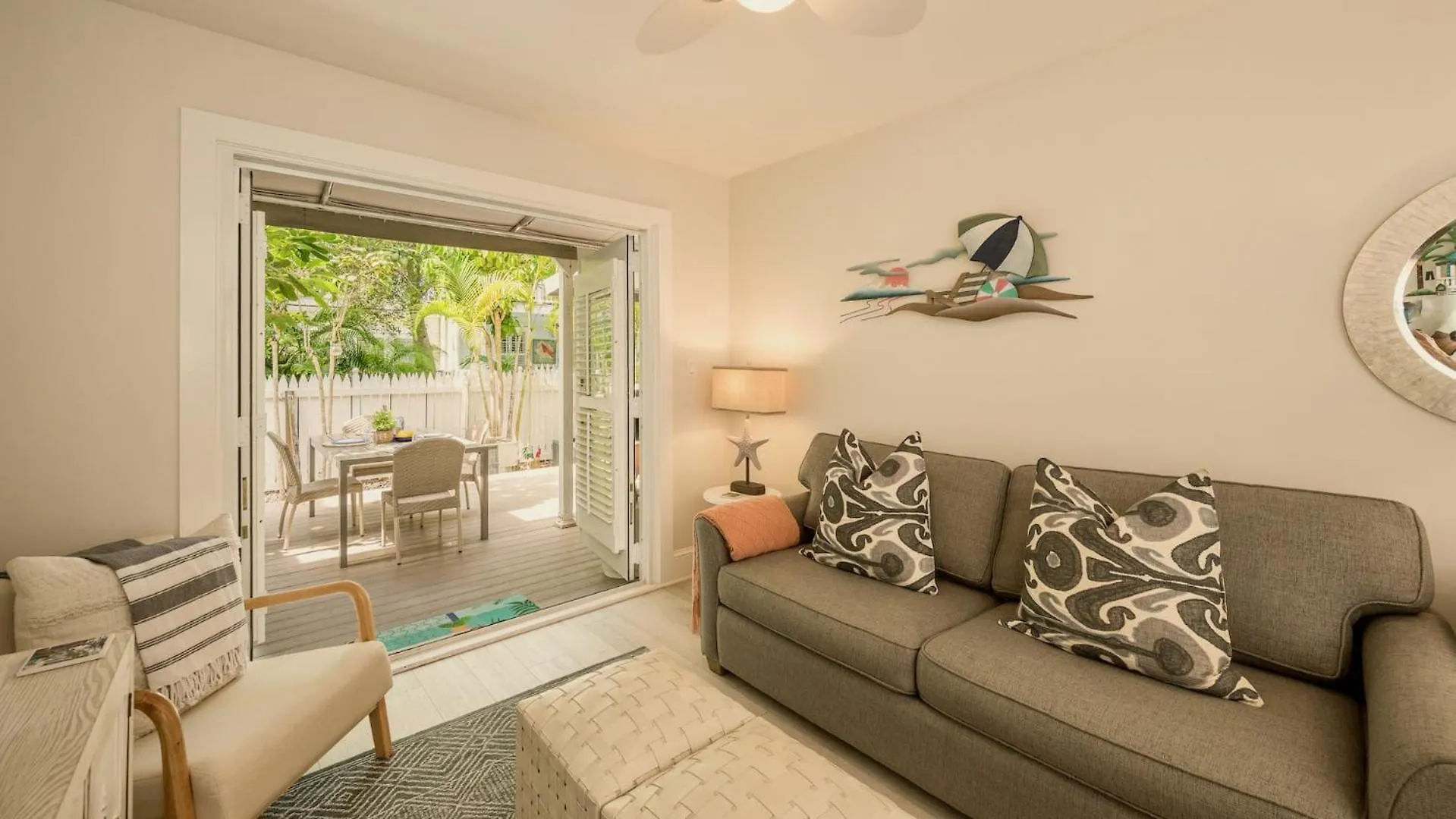 The Cozy Starfish By Last Key Realty Holiday home