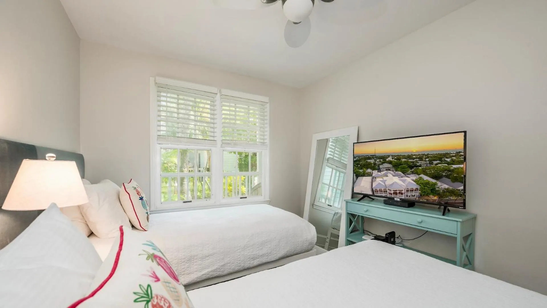 The Cozy Starfish By Last Key Realty Holiday home Key West
