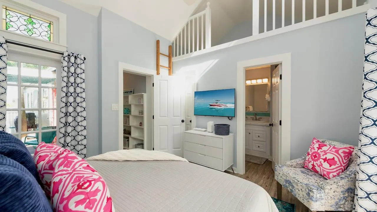 Sugarpoppy By Last Key Realty Key West