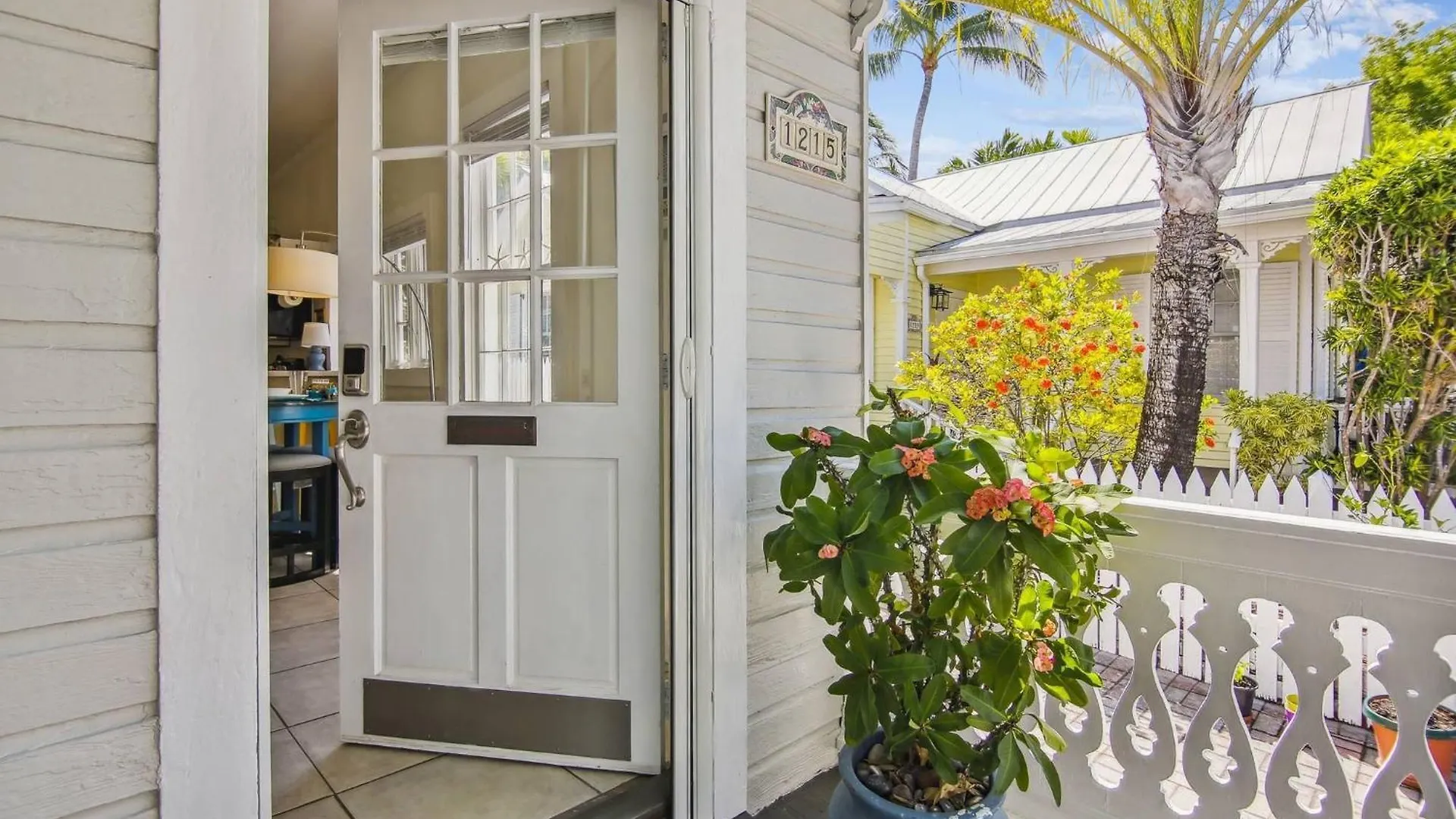 Spanish Lime By Avantstay Ideal Old Town Location Month Long Only Key West