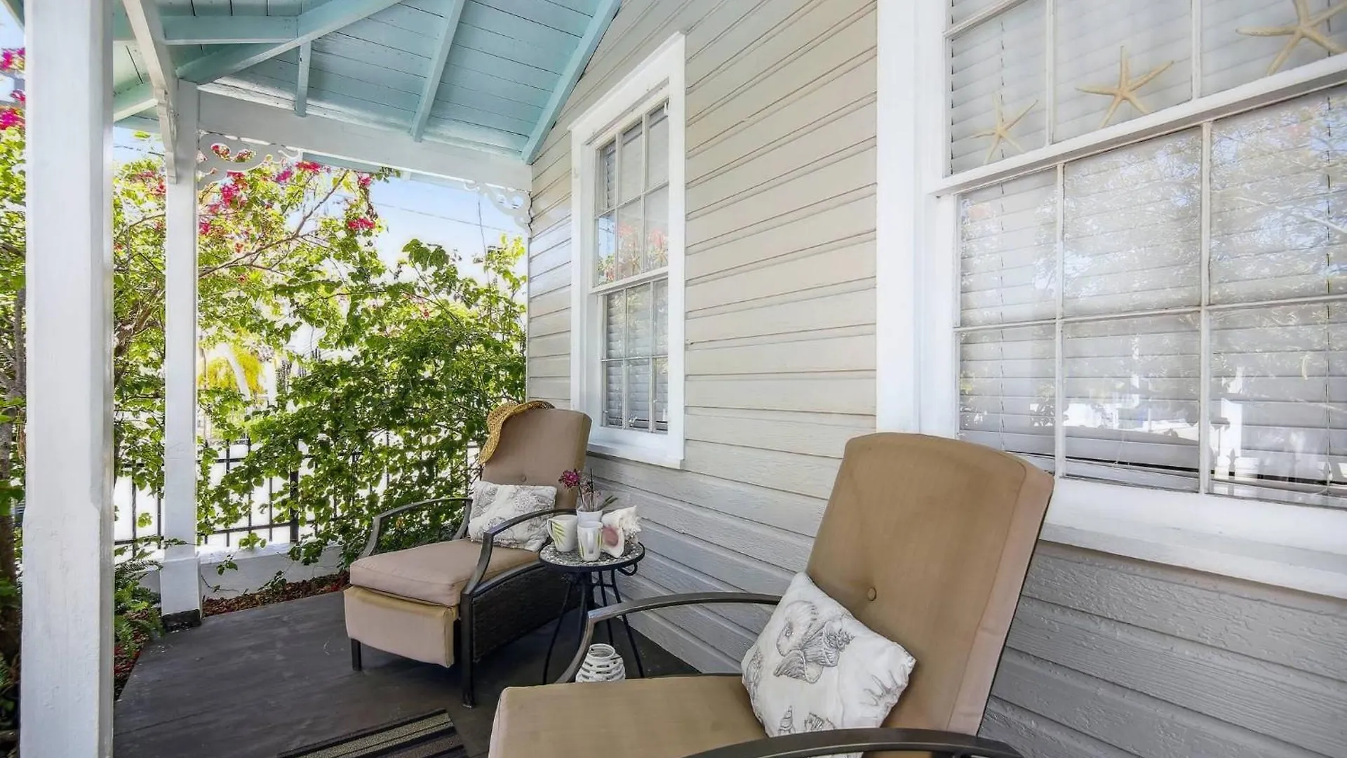 Spanish Lime By Avantstay Ideal Old Town Location Month Long Only * Key West