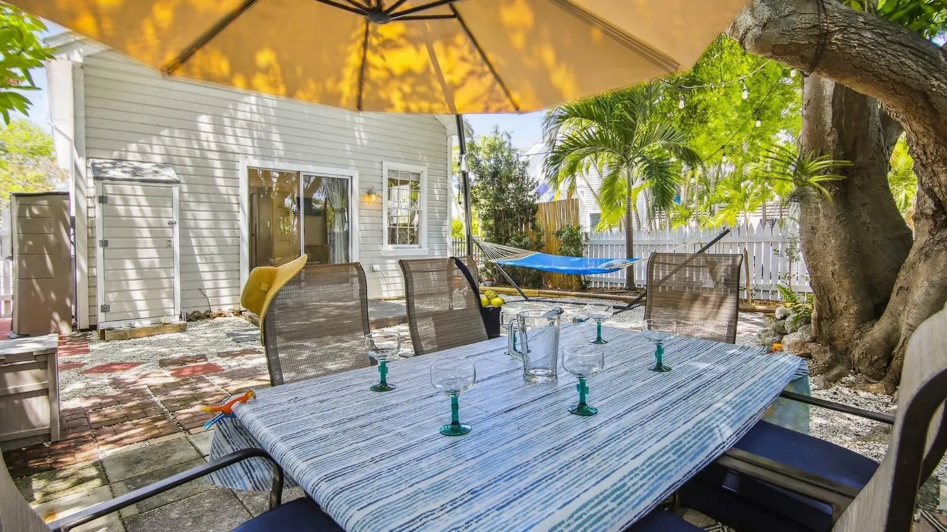 Spanish Lime By Avantstay Ideal Old Town Location Month Long Only * Key West