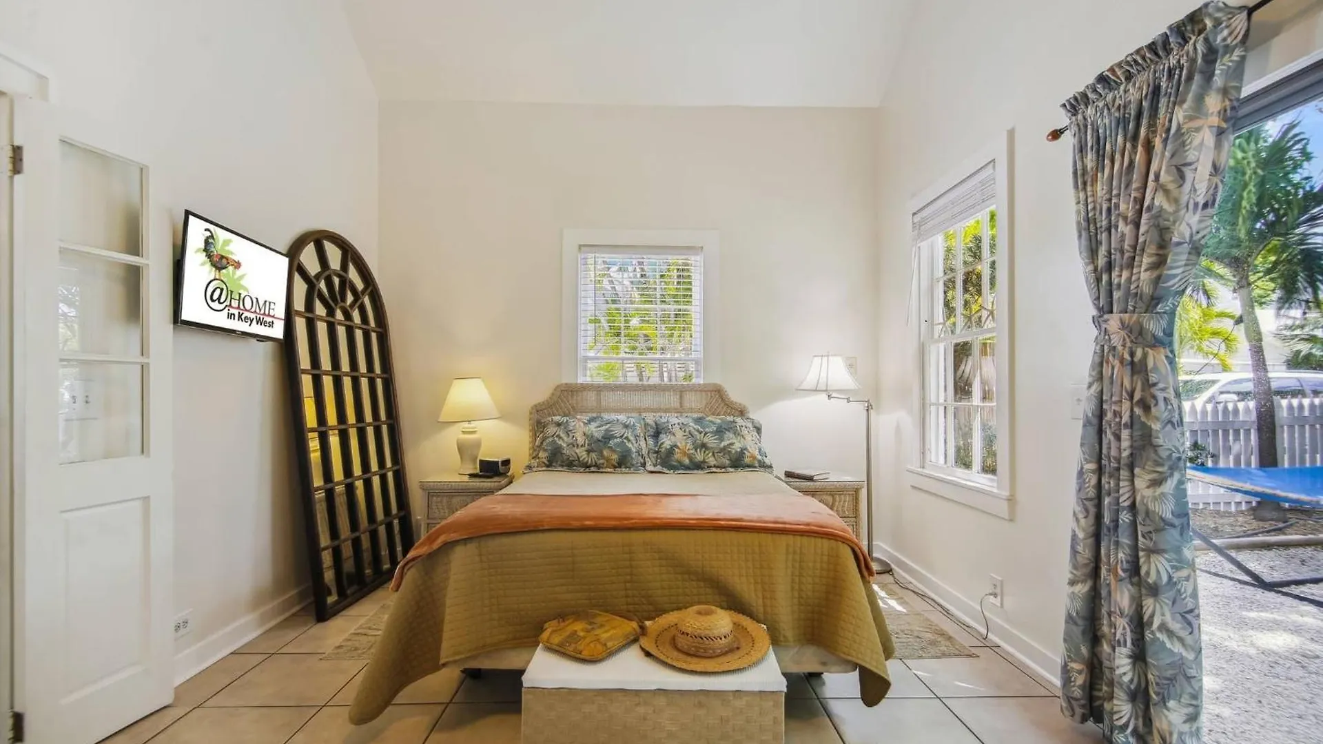Spanish Lime By Avantstay Ideal Old Town Location Month Long Only