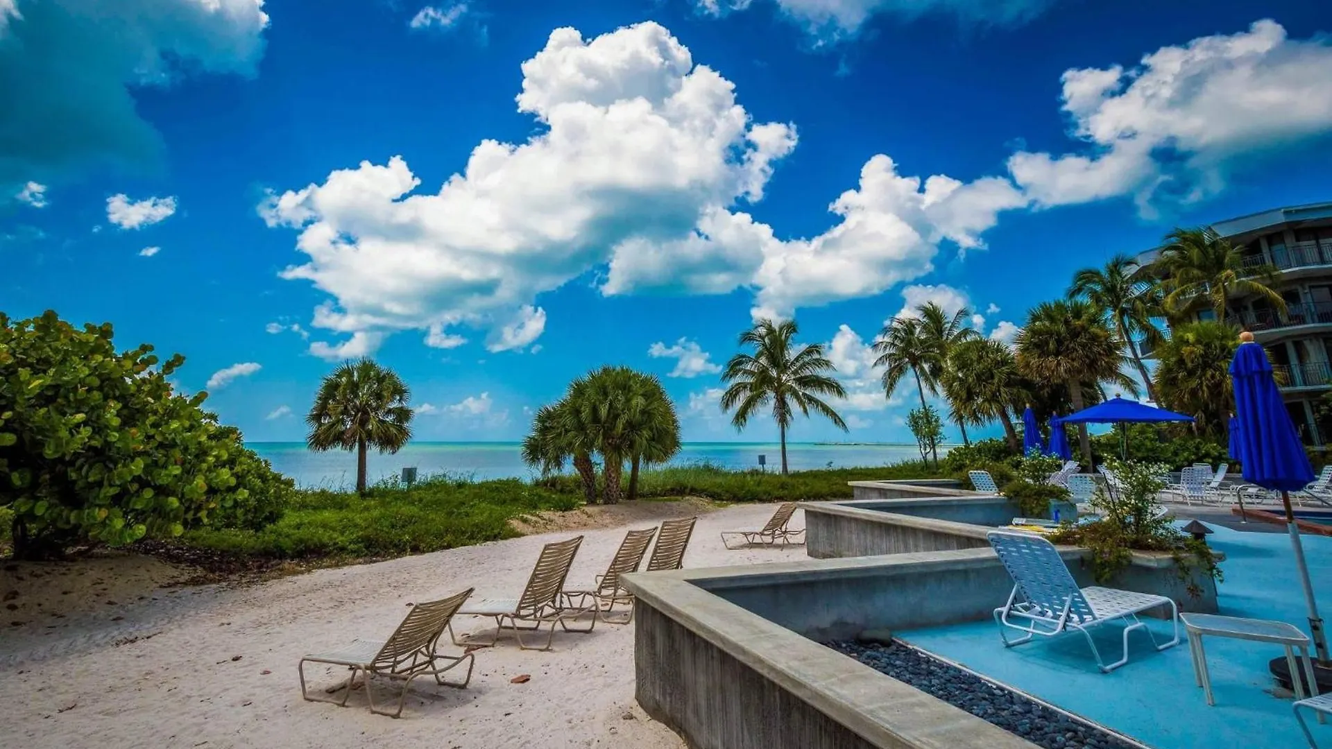 Holiday home Atlantic Paradise By Avantstay Great Location W Balcony Outdoor Dining Shared Pool Hot Tub Key West