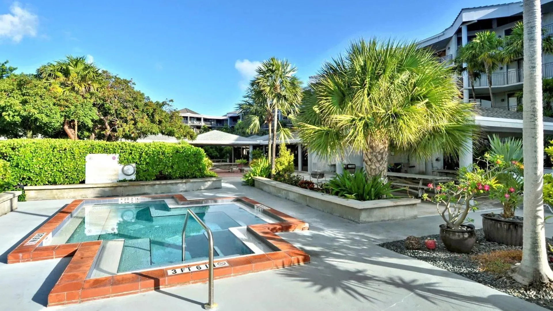 Holiday home Atlantic Paradise By Avantstay Great Location W Balcony Outdoor Dining Shared Pool Hot Tub