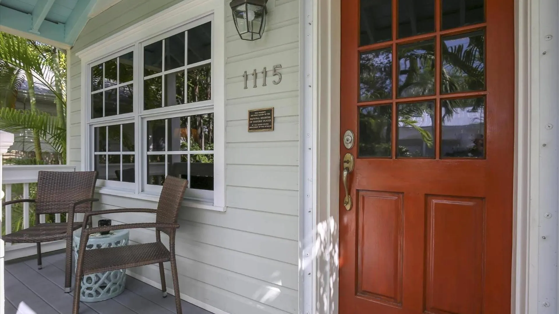 Holiday home Paradise Palms: Beachside Getaway With Outdoor Living *