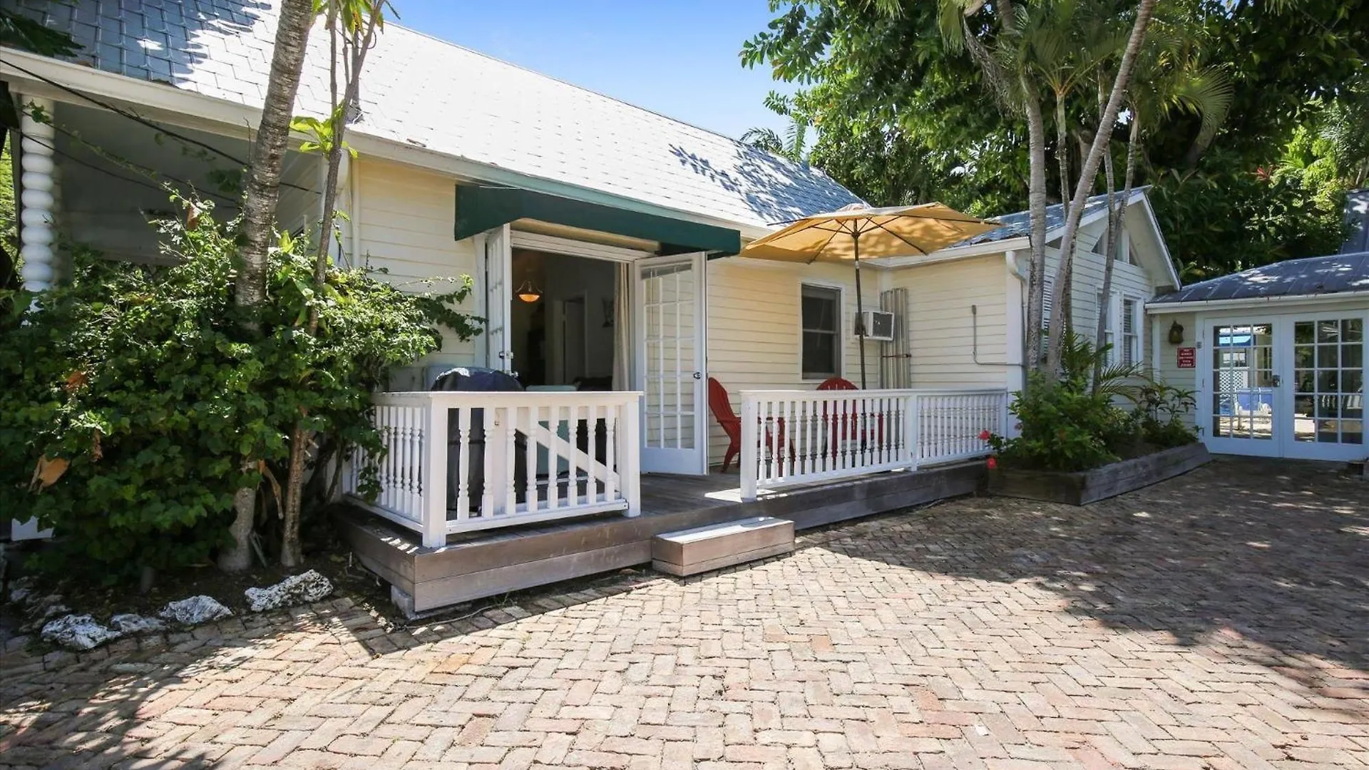 Ibis By Avantstay Close To Duval Street W Shared Pool Month Long Only Holiday home *