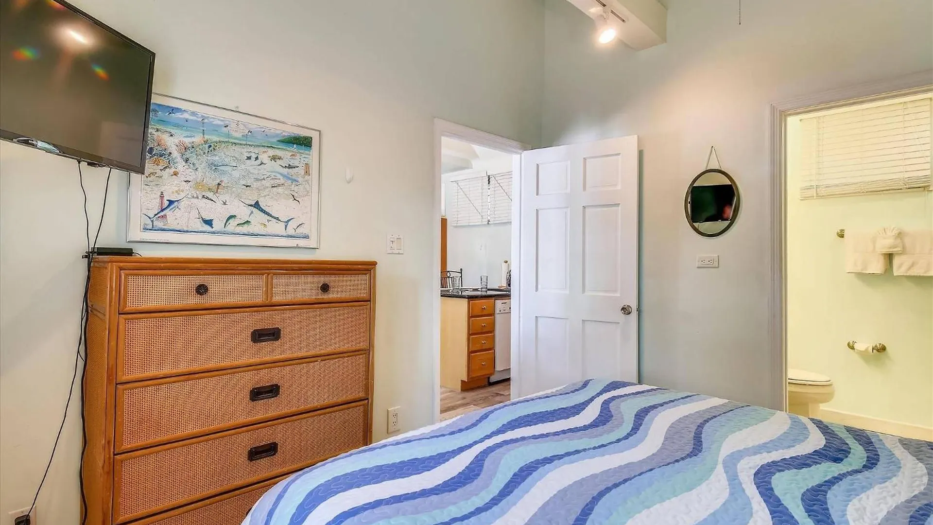 Holiday home Ibis By Avantstay Close To Duval Street W Shared Pool Month Long Only *